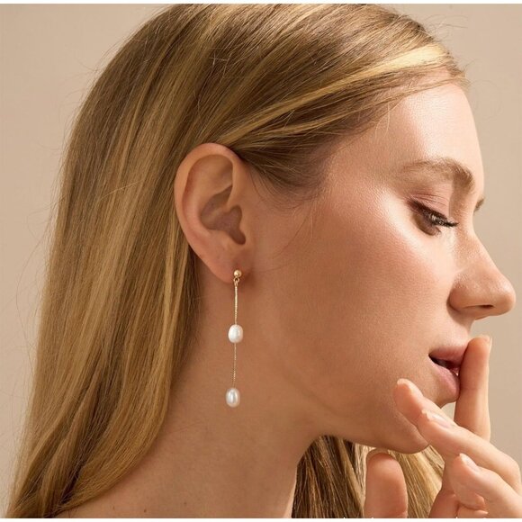 Women's 14k Gold Plated Cute Bow Design Dainty Gold Dangle Drop Earrings - Picture 6 of 8